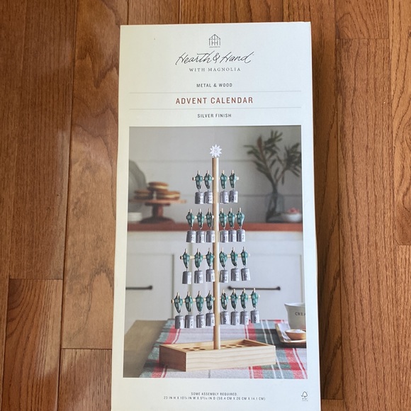 Hearth and Hand with Magnolia Advent calendar. - Picture 3 of 3